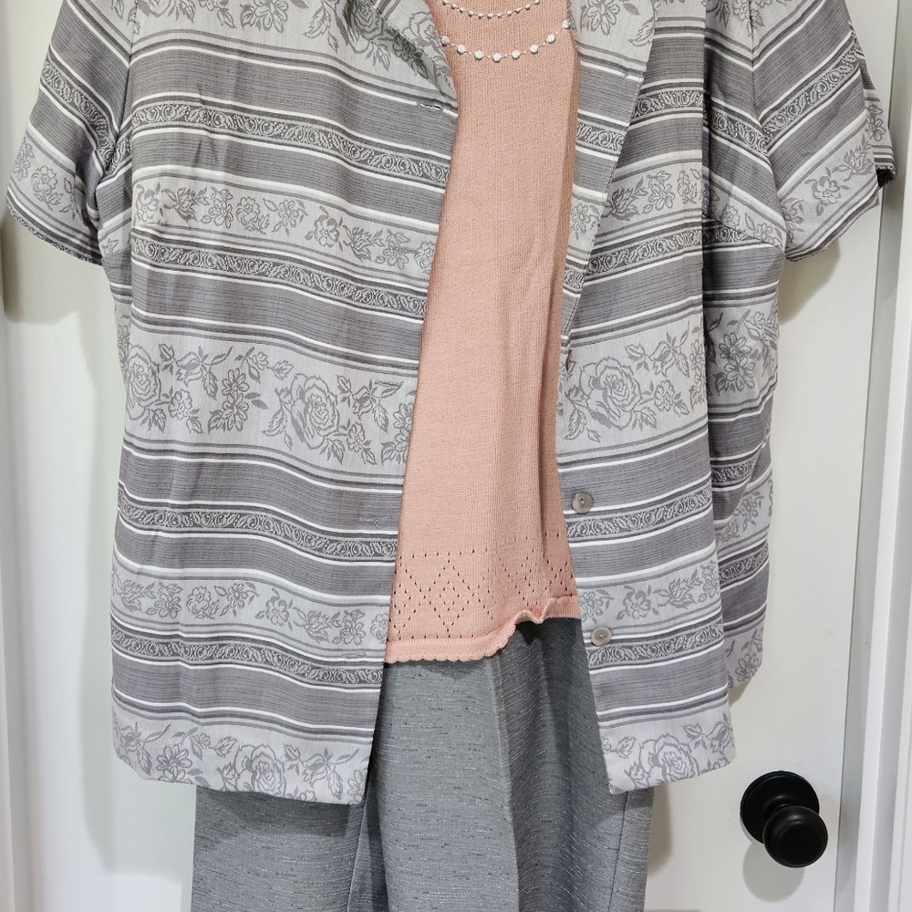 3 Piece Alfred Dunner Outfit Striped Gray  Pink Top with Floral Pattern